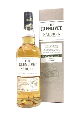 Single Malt Scotch Whisky der Marke The Glenlivet Nadurra First Fill 59,1% 0,7l Fl.